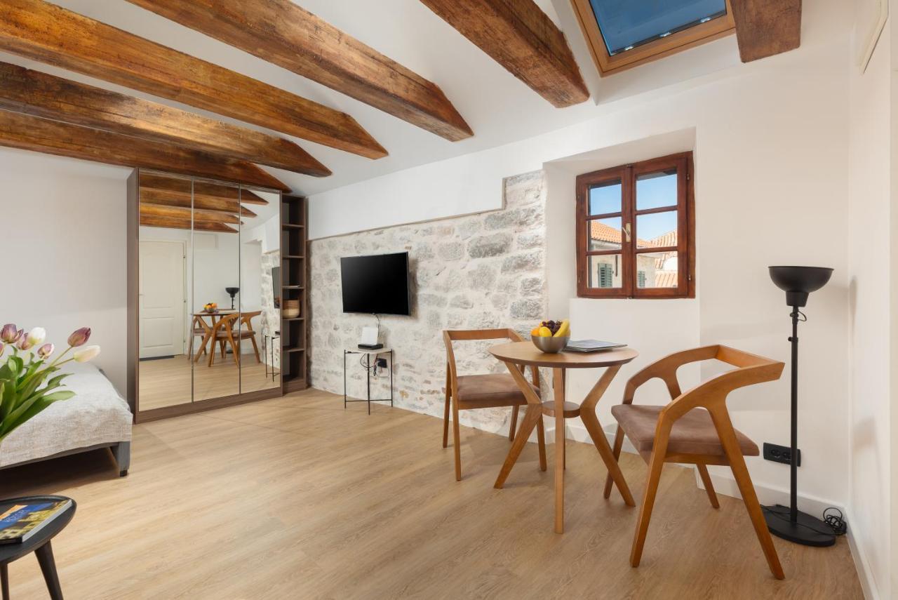 Old Town South Gate Apartment Kotor Buitenkant foto